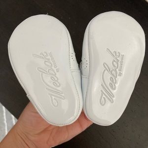 Weebok by Reebok Pretty Penny White Velcro Size 0 Baby Crib Shoes